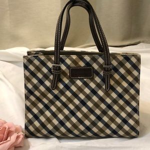 AQASCUTUM Golf purse, iconic design.